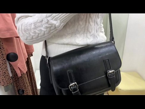 ❤️ Masturbasi publik dari jalang muda FeralBerry dengan dildo di kamar pas ❤️❌ Video sialan di porno id.xxxtophd.ru ️❤