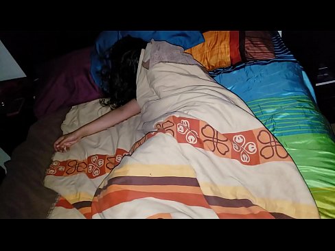 ❤️ Anak tiri memarahi ibu tirinya yang masih muda saat dia tidur. ❤️❌ Video sialan di porno id.xxxtophd.ru ️❤